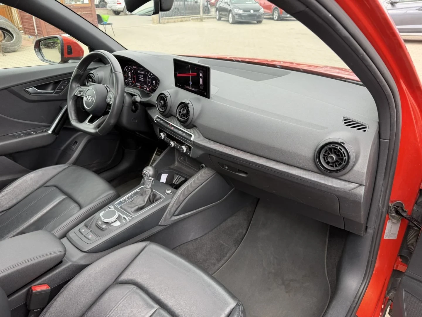 Audi Q2 2.0TDI/190КС/4Х4/FULL/ОЧАКВАН ВНОС, снимка 8 - Автомобили и джипове - 56219709