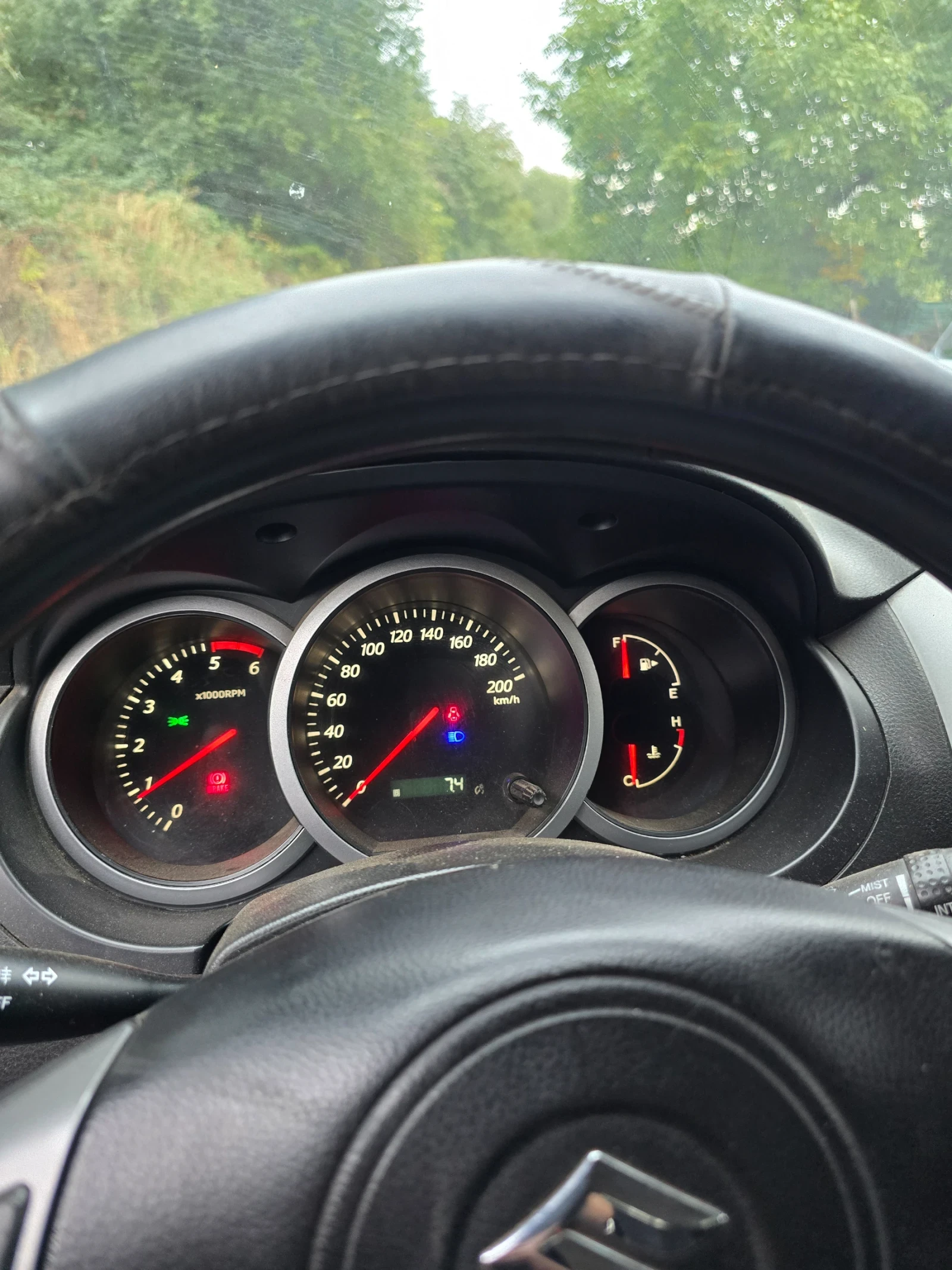 Suzuki Grand vitara, снимка 4 - Автомобили и джипове - 56226433