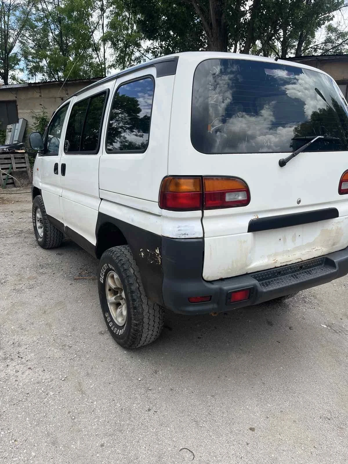 Mitsubishi L  - изображение 5