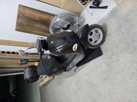     Vespa 125 ET4