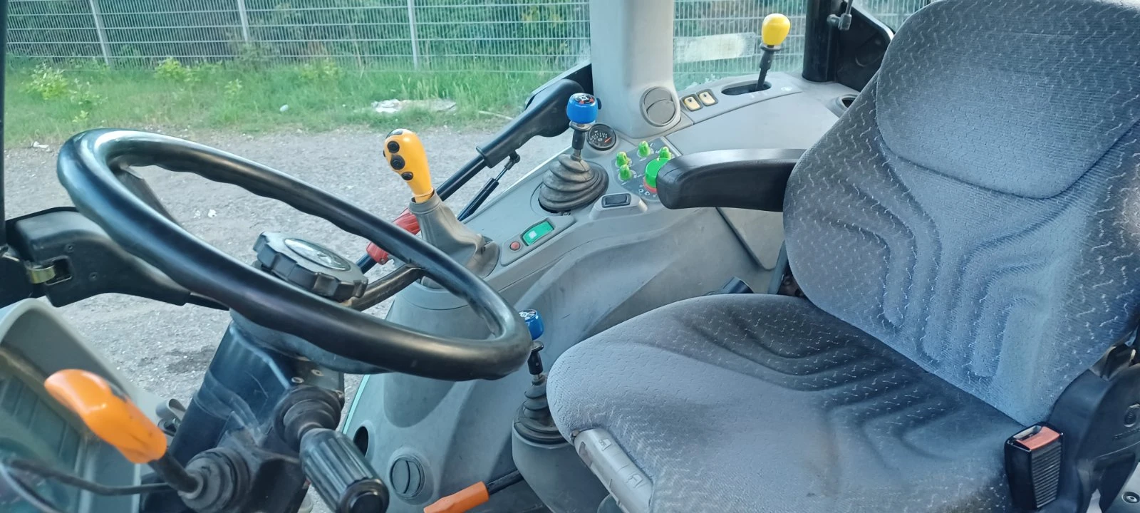 Трактор Deutz AGOTRON 420, снимка 11 - Селскостопанска техника - 54899664