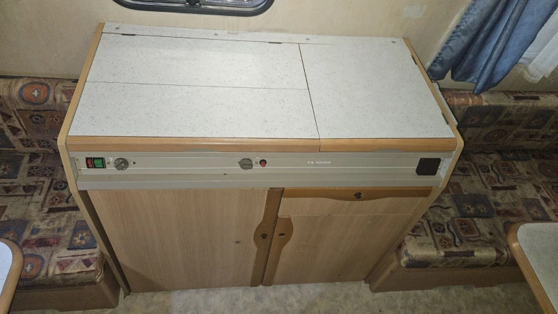 Каравана Adria UNICA 5001DD Топ цена!, снимка 10 - Каравани и кемпери - 50341691