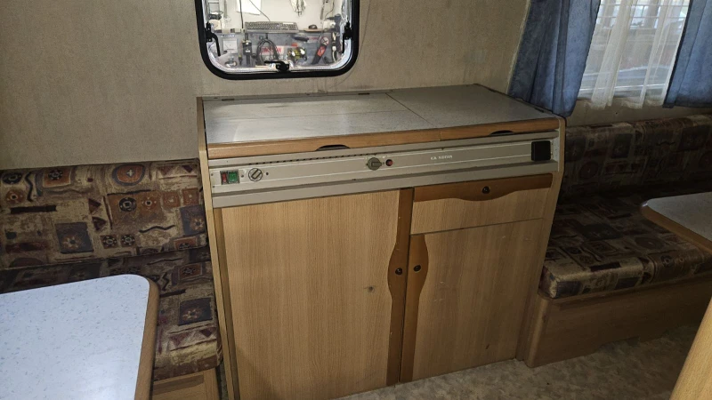 Каравана Adria UNICA 5001DD Топ цена!, снимка 11 - Каравани и кемпери - 50341691