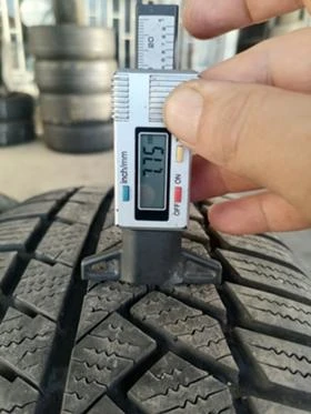 Гуми Зимни 235/65R17, снимка 7