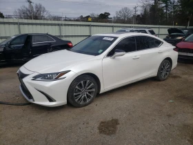     Lexus ES 350 3.5L V6 * LED * 