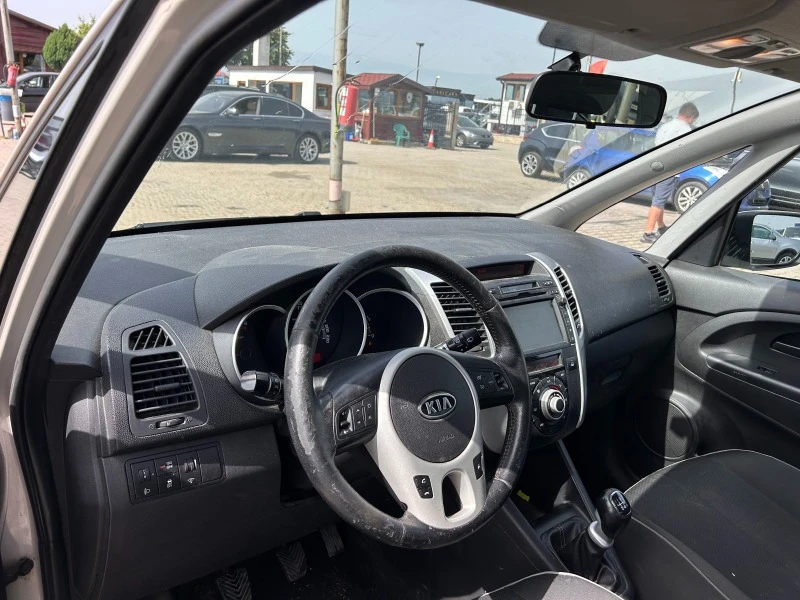 Kia Venga 1.4D PANORAMA EURO 5 ЛИЗИНГ, снимка 11 - Автомобили и джипове - 46144686