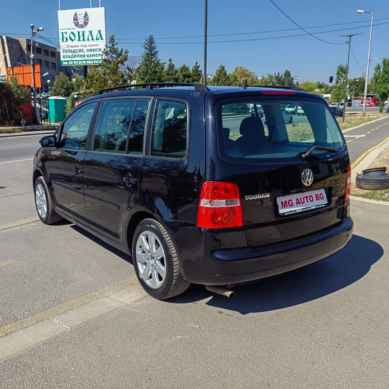 VW Touran 2.0i БЕНЗИН/МЕТАН, снимка 7 - Автомобили и джипове - 46895486