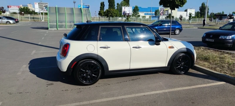 Mini Cooper 1.5 136hp Automatic, снимка 2 - Автомобили и джипове - 47851606