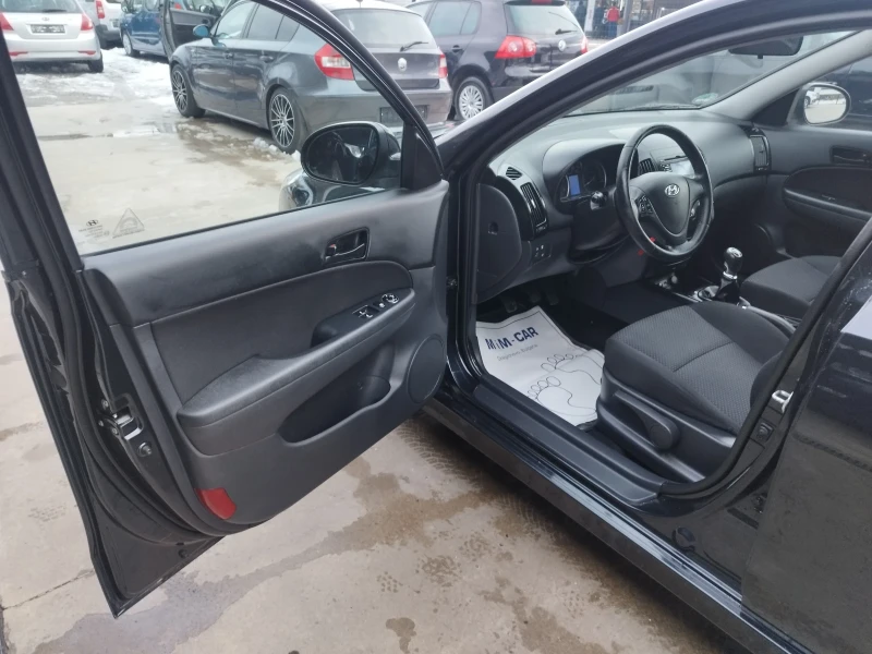 Hyundai I30 1.6crdi, снимка 9 - Автомобили и джипове - 48445368