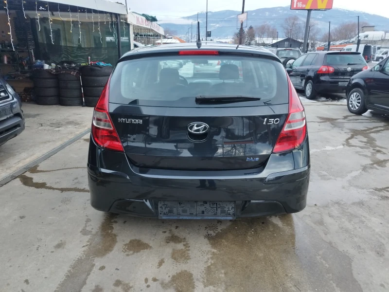 Hyundai I30 1.6crdi, снимка 5 - Автомобили и джипове - 48445368