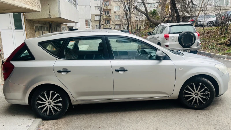 Kia Ceed 1.6d 2008, снимка 2 - Автомобили и джипове - 48939415