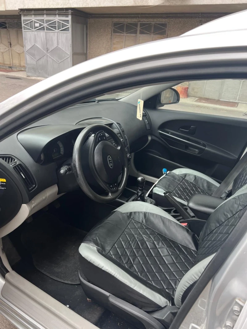 Kia Ceed 1.6d 2008, снимка 9 - Автомобили и джипове - 48939415