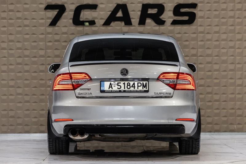 Skoda Superb 320кс* 4х4* СЕРВИЗНА ИСТОРИЯ* , снимка 4 - Автомобили и джипове - 51679064