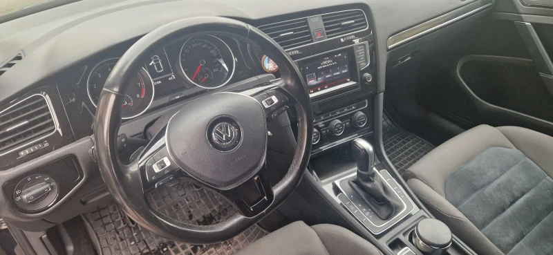 VW Golf 1.4 TSI Highline, снимка 7 - Автомобили и джипове - 52242286