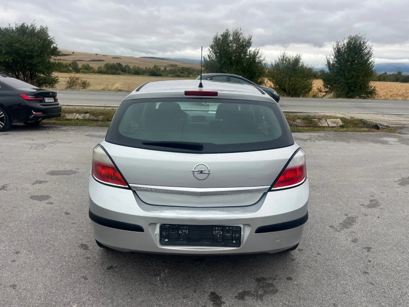 Opel Astra 1.4, снимка 5 - Автомобили и джипове - 51954411