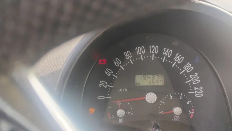 VW Beetle, снимка 4 - Автомобили и джипове - 52820294