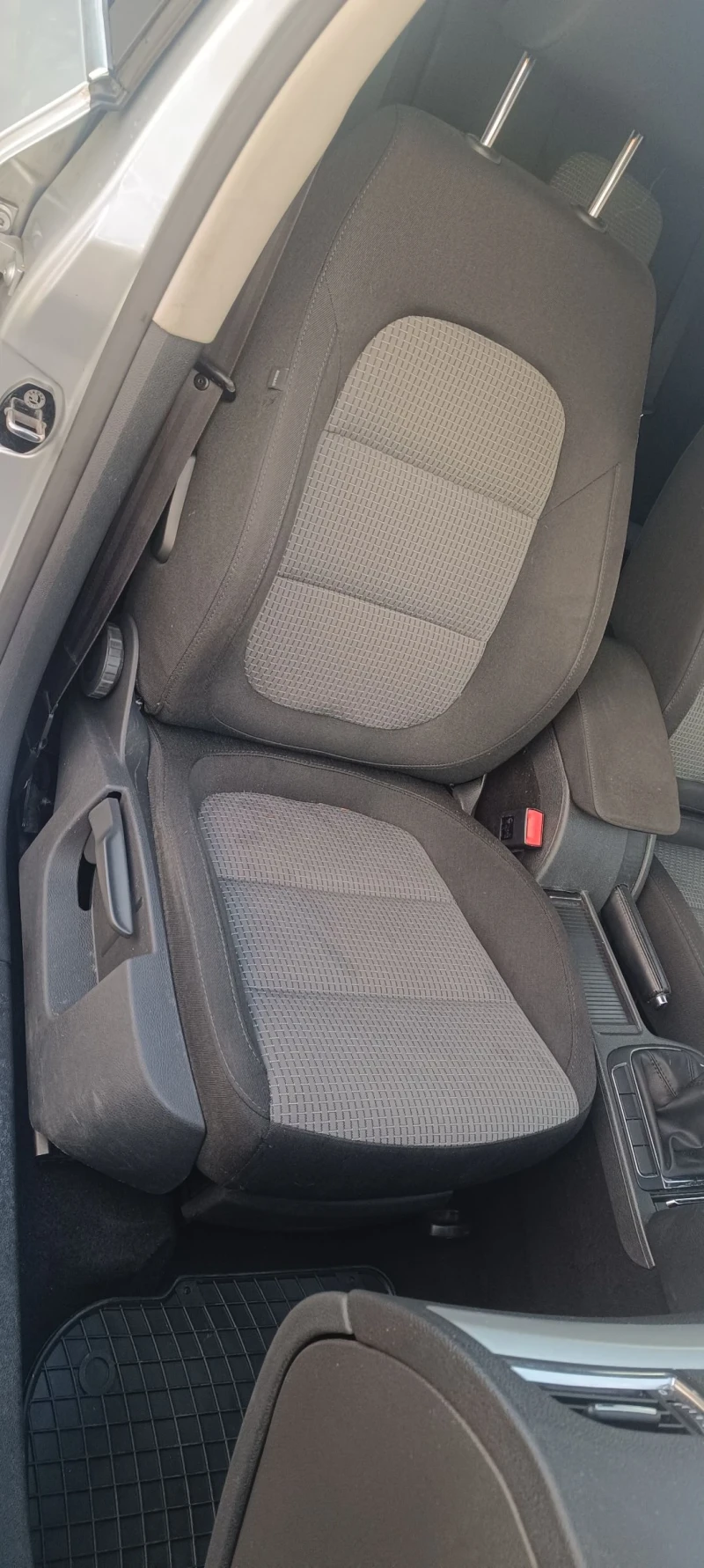 Skoda Superb 1.6 TDI 105k.c , снимка 9 - Автомобили и джипове - 52831901