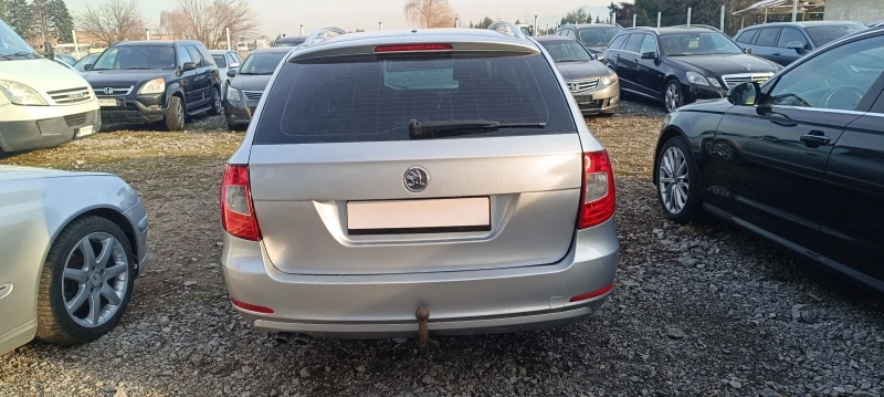 Skoda Superb 1.6 TDI 105k.c , снимка 6 - Автомобили и джипове - 52831901