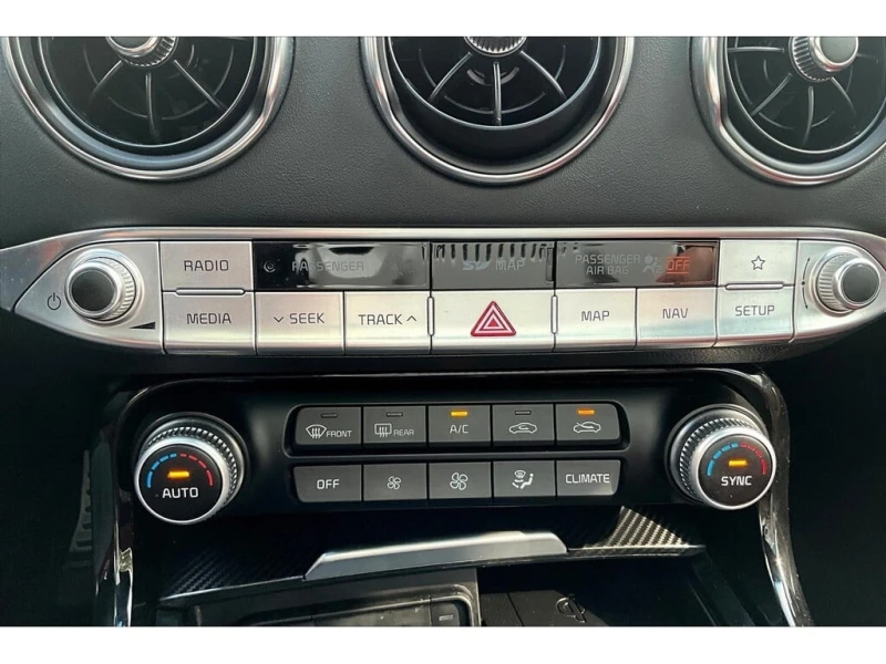 Kia Stinger * GT2 * CARFAX * ЦЕНА ДО БГ, снимка 13 - Автомобили и джипове - 52931239