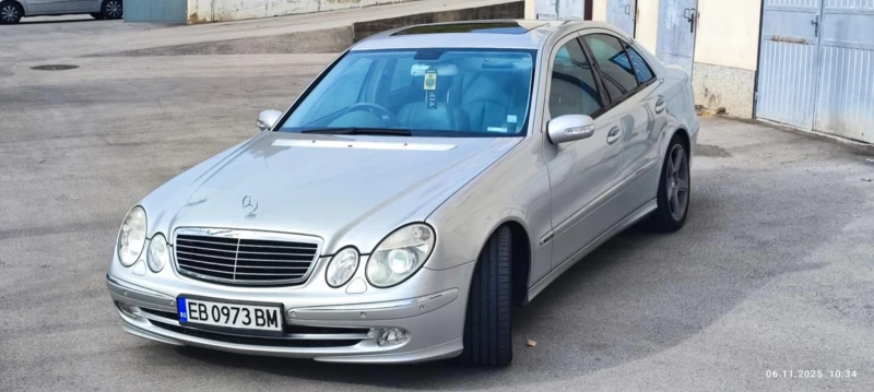 Mercedes-Benz E 320
