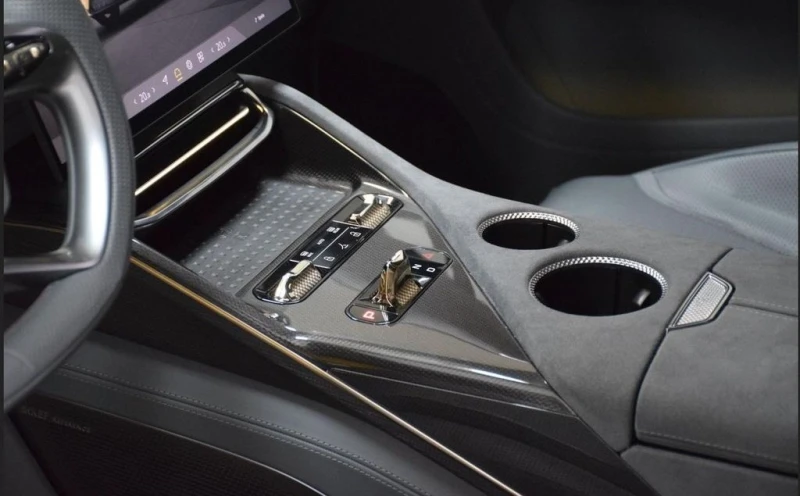 Lotus Eletre S, снимка 11 - Автомобили и джипове - 53004964