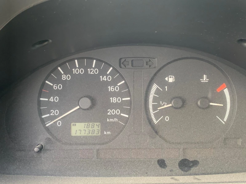 Mitsubishi Space star, снимка 15 - Автомобили и джипове - 53129611