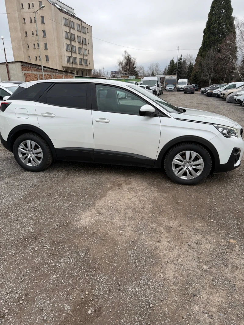 Peugeot 3008 1.6BlueHdi, Нови зимни гуми, снимка 4 - Автомобили и джипове - 53418461