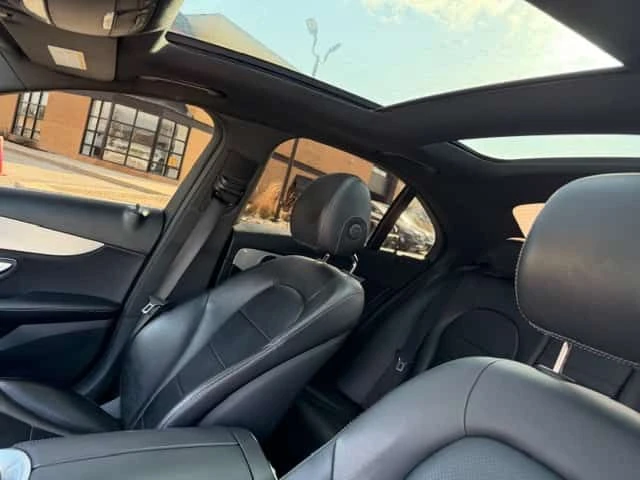 Mercedes-Benz C 300 4MATIC/ПАНОРАМА/ПОДГРЕВИ, снимка 16 - Автомобили и джипове - 54550171
