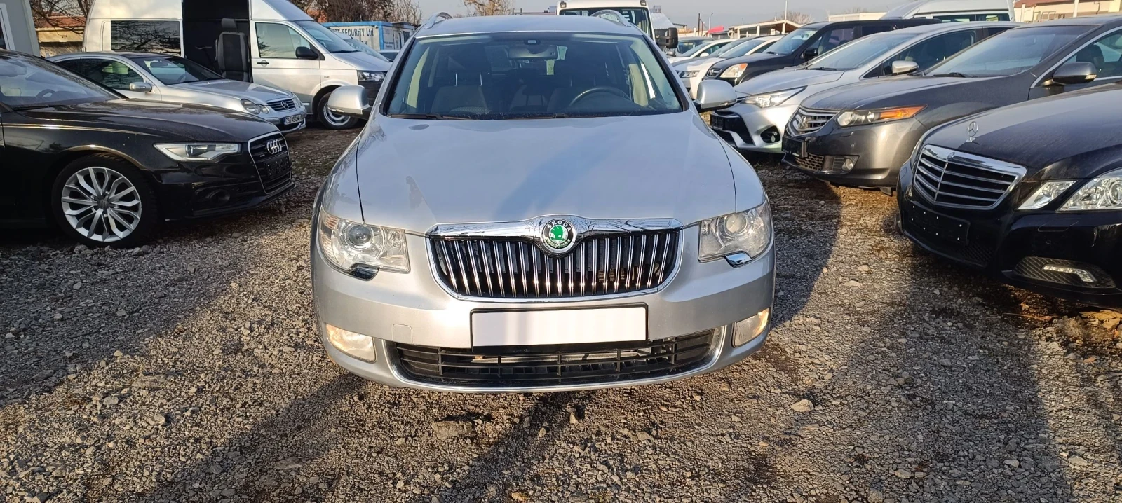 Skoda Superb 1.6 TDI 105k.c , снимка 1