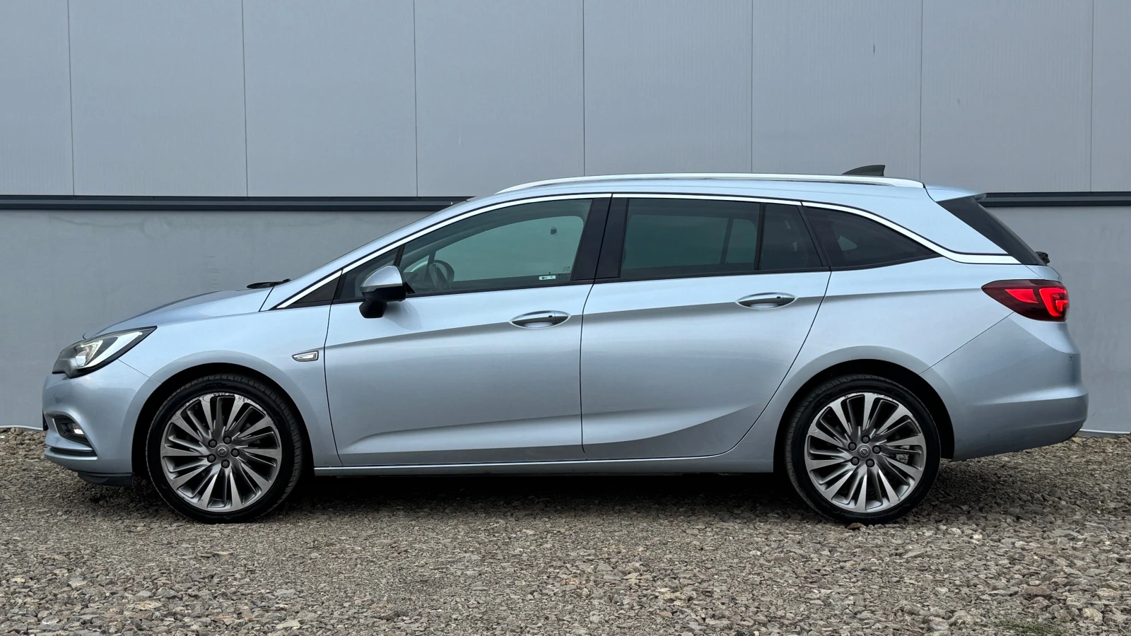 Opel Astra 1.6 CDTI Sports Tourer 🇮🇹 - изображение 8