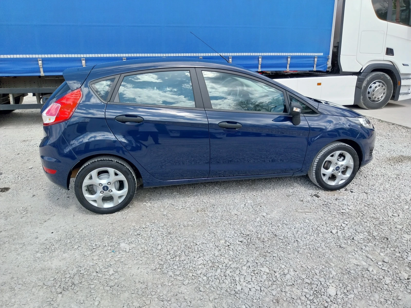 Ford Fiesta 48 672 km - изображение 4