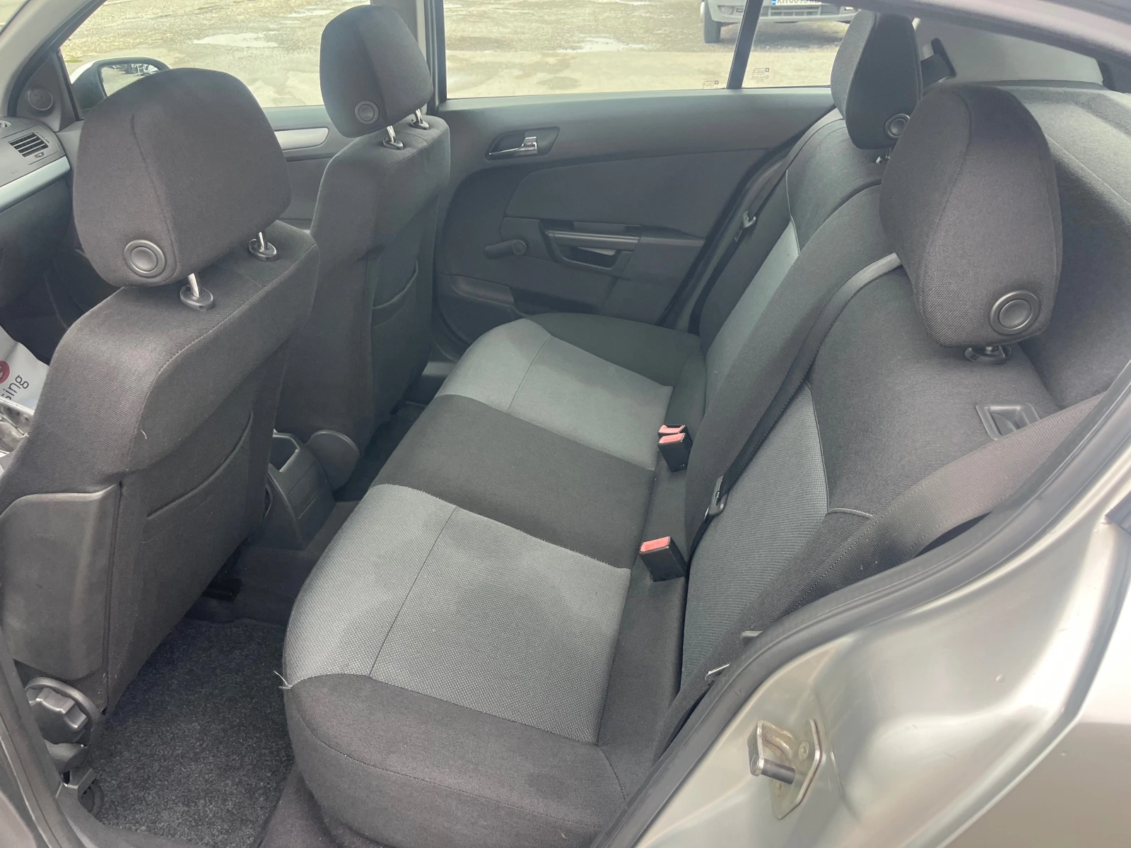 Opel Astra 1.4 - изображение 10