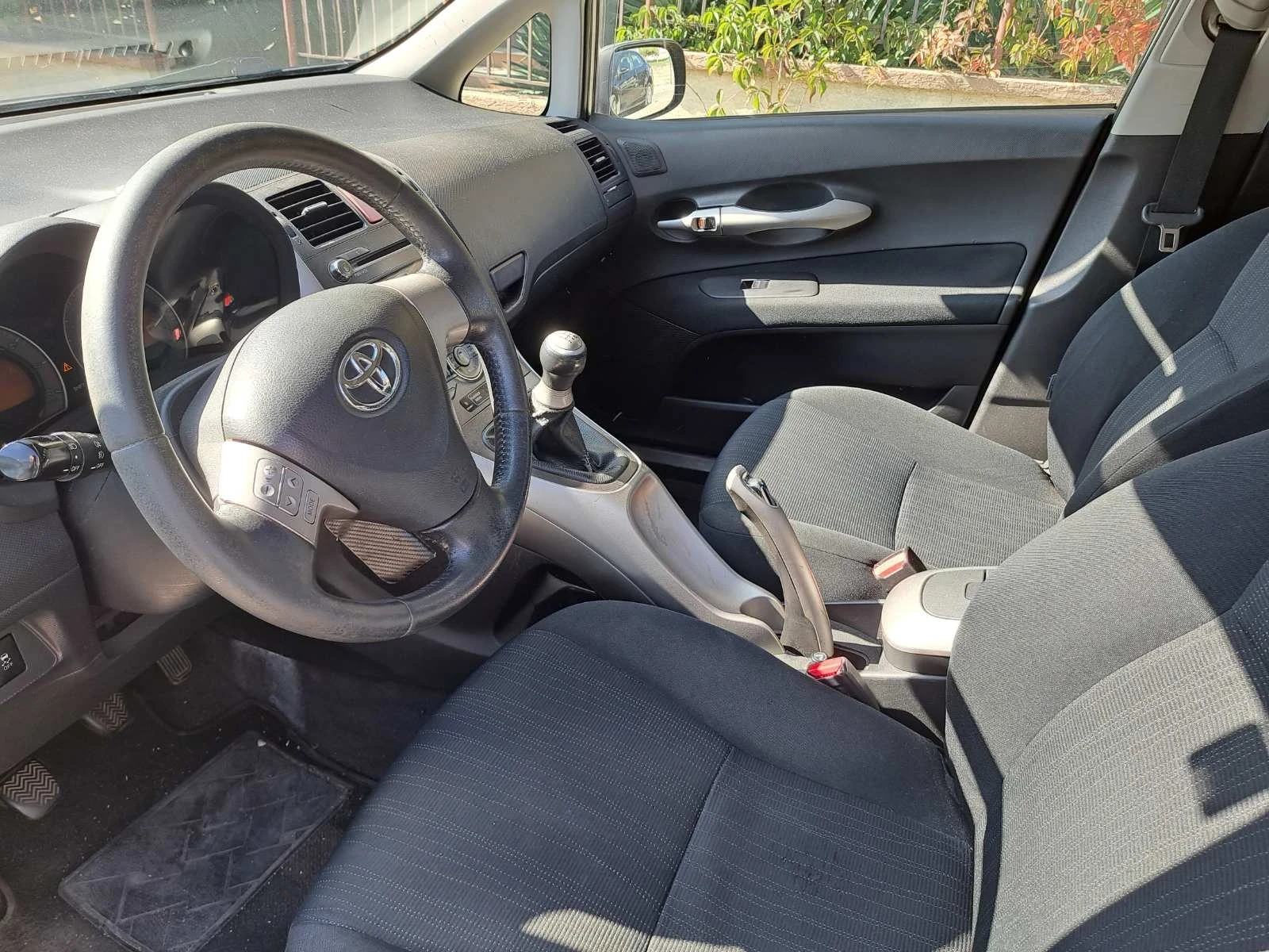 Toyota Auris 1.4 i 16V VVT-i | Mobile.bg   13