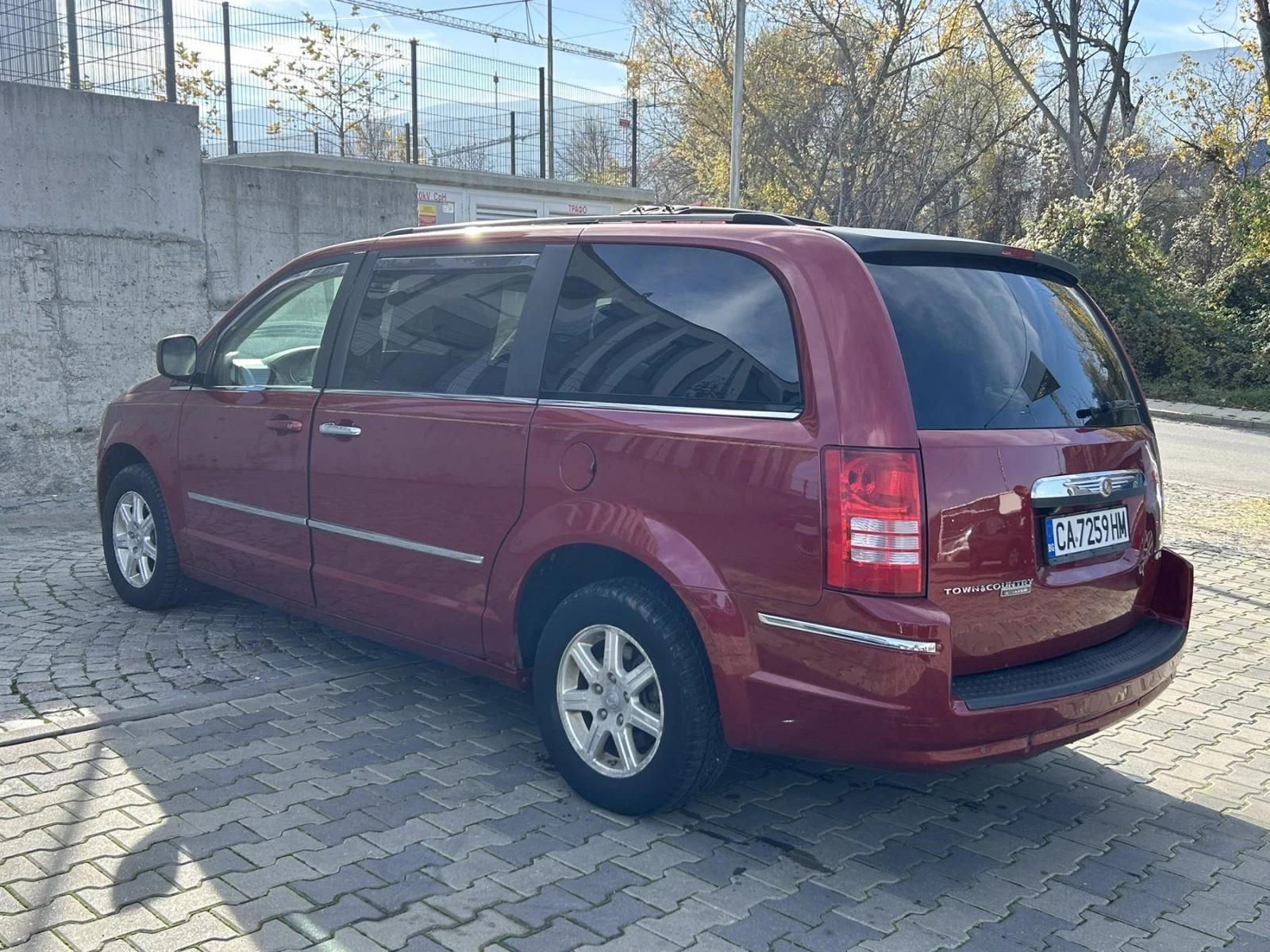 Chrysler Town and Country  - изображение 4