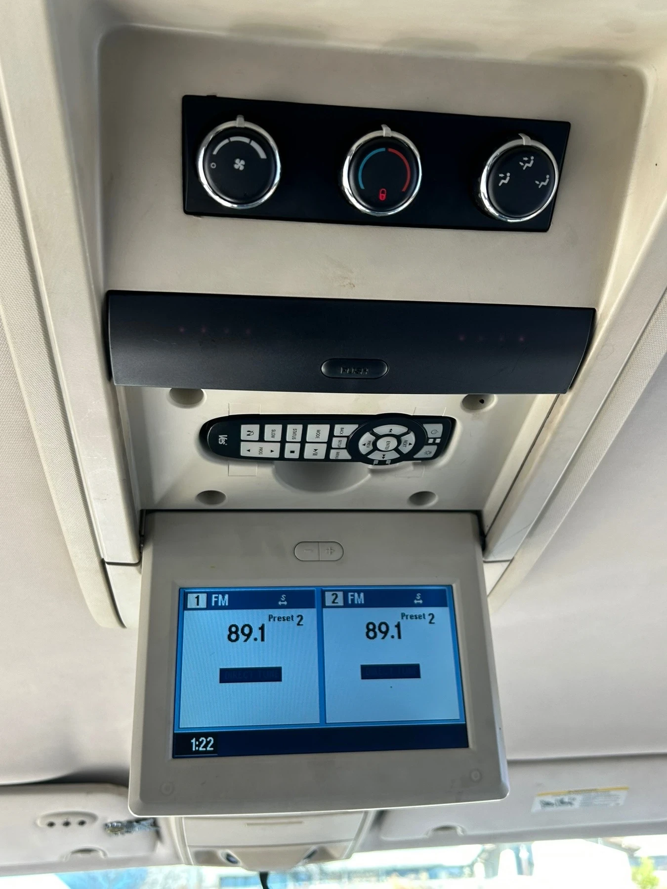 Chrysler Town and Country 3.8i-200ps-7 | Mobile.bg   13