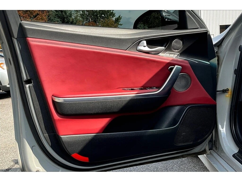 Kia Stinger * GT2 * CARFAX * ���� �� �� | Mobile.bg � ����������� 2