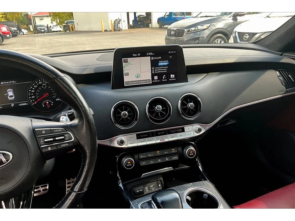 Kia Stinger * GT2 * CARFAX * ���� �� �� | Mobile.bg � ����������� 11