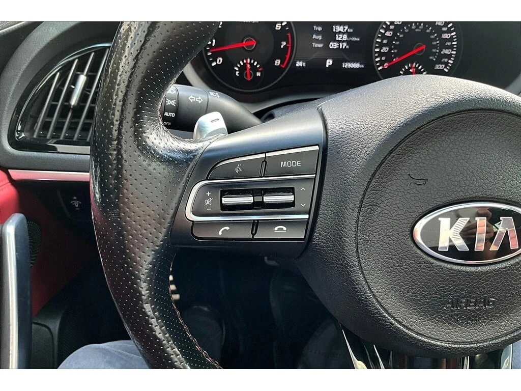 Kia Stinger * GT2 * CARFAX * ���� �� �� | Mobile.bg � ����������� 9