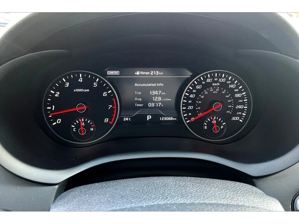 Kia Stinger * GT2 * CARFAX * ���� �� �� | Mobile.bg � ����������� 8