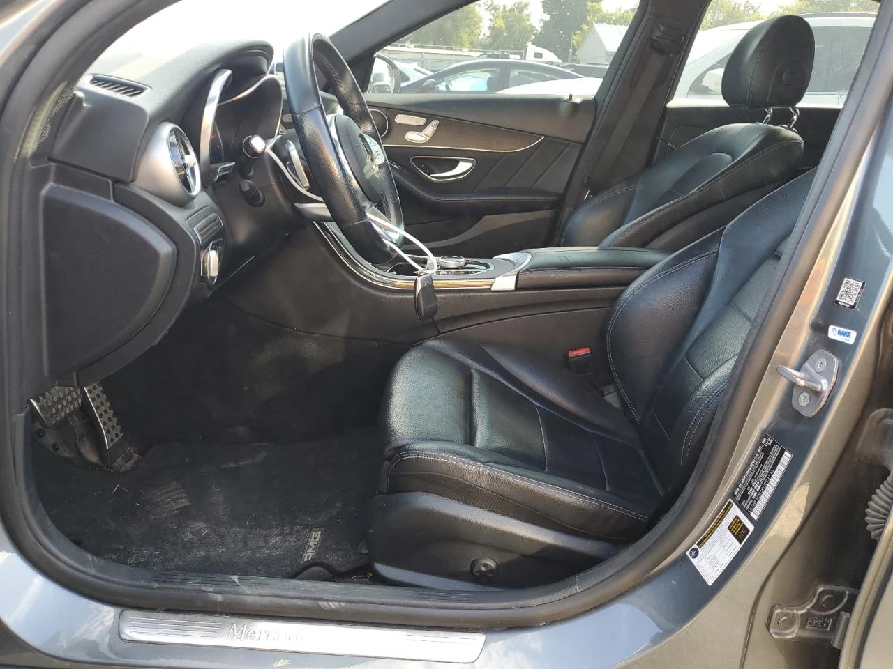 Mercedes-Benz C 300 4MATIC KEYLESS-GO/AMG-PACK/CarPlay/PODGREV/NAVI - изображение 7