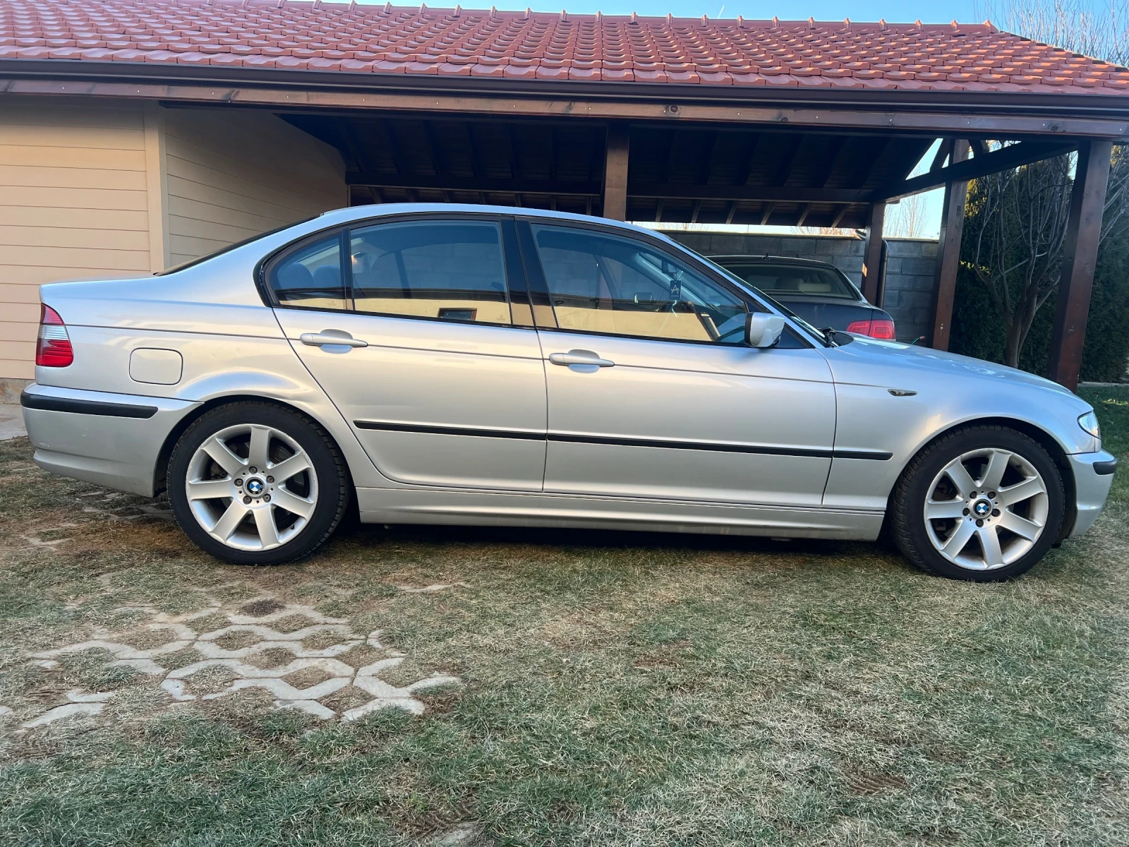 BMW 330  - изображение 2