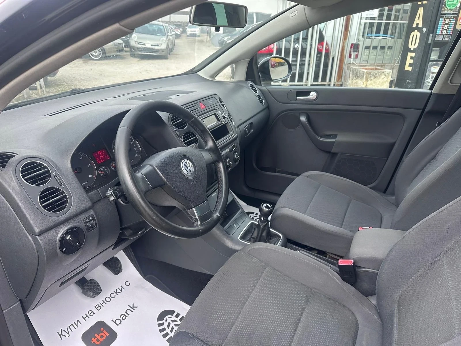 VW Golf Plus FaceLift - 1.9TDI -  КЛИМАТРОНИК, снимка 9 - Автомобили и джипове - 53823046