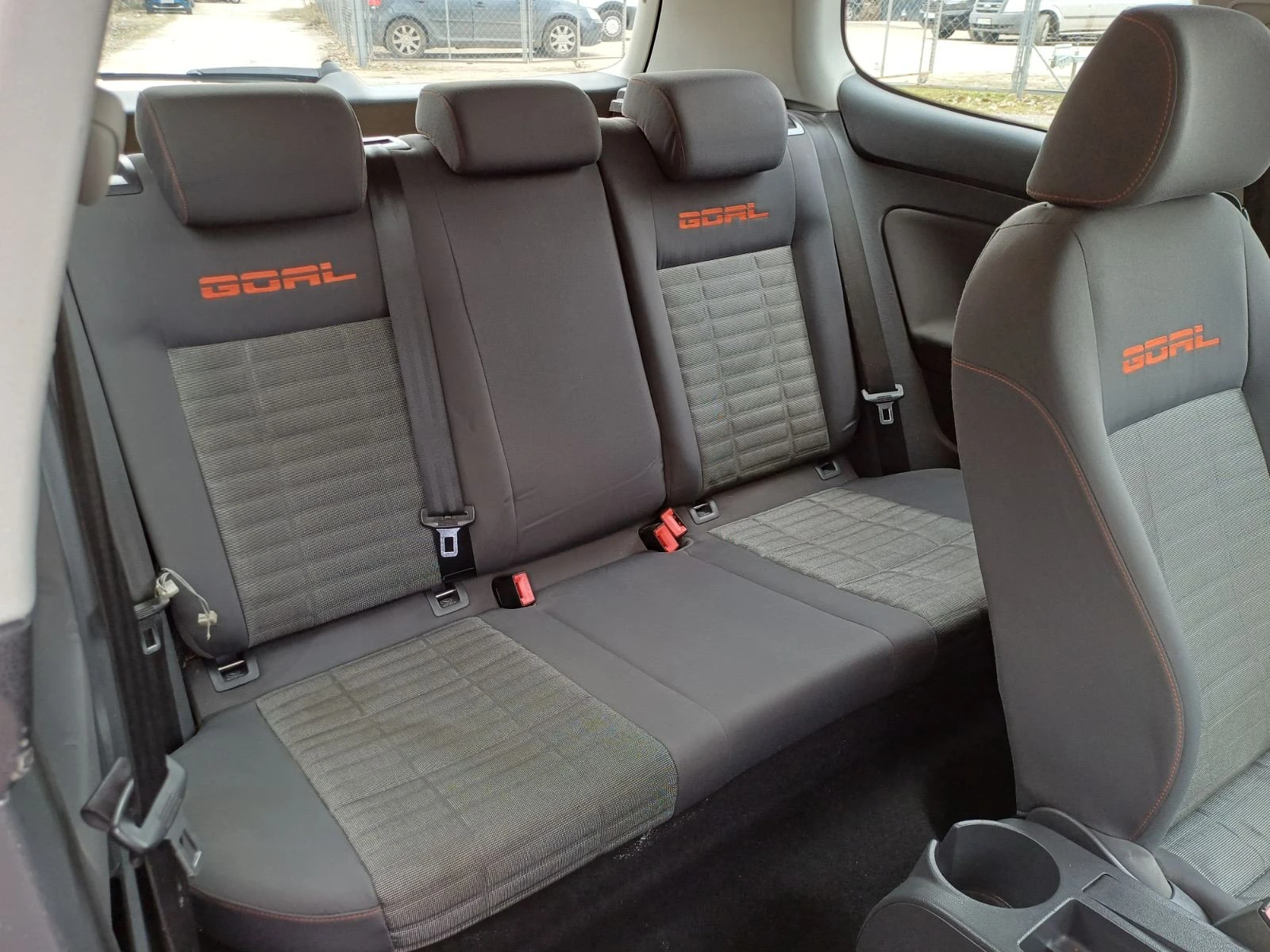 VW Golf 1.6 FSI Goal LPG, снимка 15 - Автомобили и джипове - 53890149