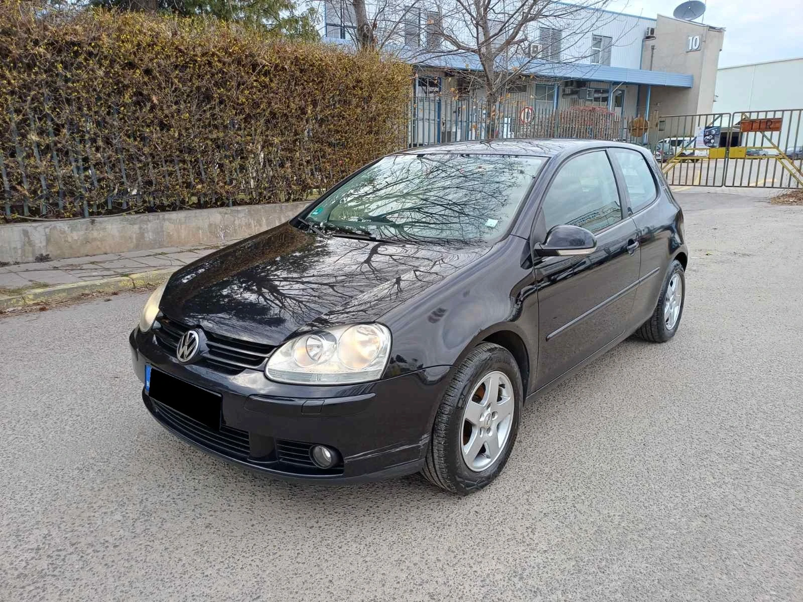VW Golf 1.6 FSI Goal LPG, снимка 3 - Автомобили и джипове - 53890149
