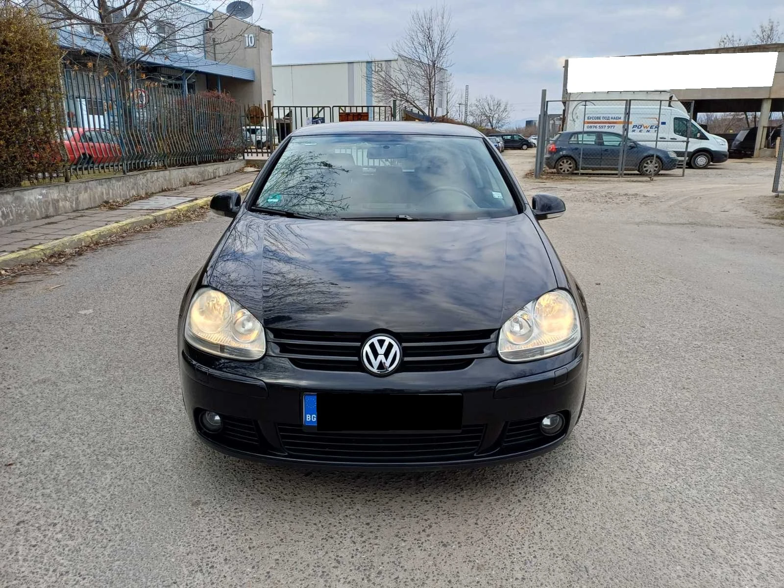 VW Golf 1.6 FSI Goal LPG, снимка 2 - Автомобили и джипове - 53890149