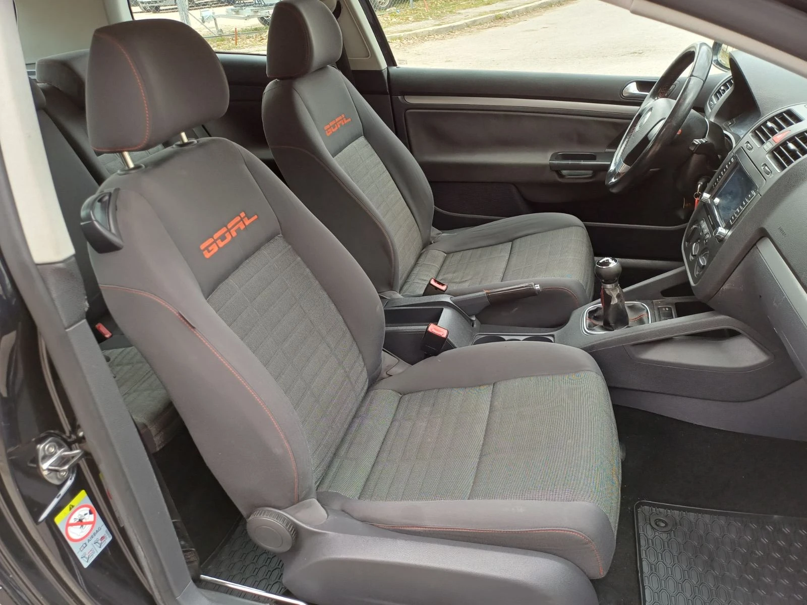 VW Golf 1.6 FSI Goal LPG, снимка 14 - Автомобили и джипове - 53890149