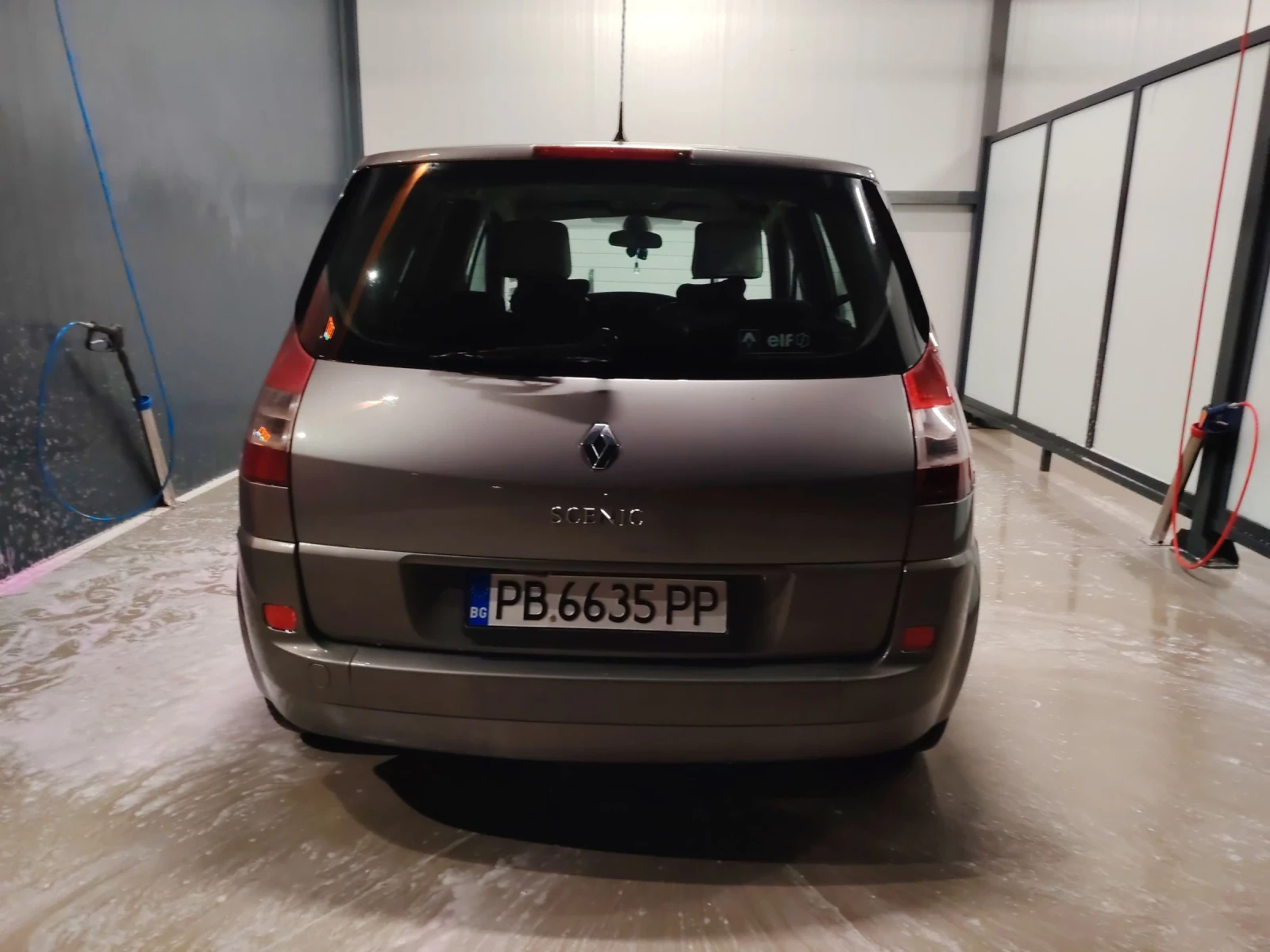 Renault Scenic 1.5 dci 100, снимка 3 - Автомобили и джипове - 54047356