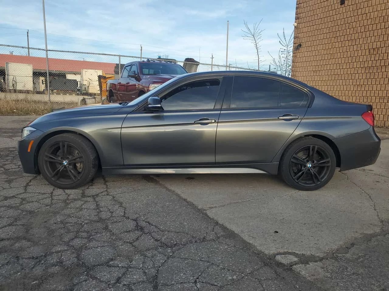 BMW 330 XDRIVE| M PCKG| �������| �������| CARFAX | Mobile.bg � ����������� 4