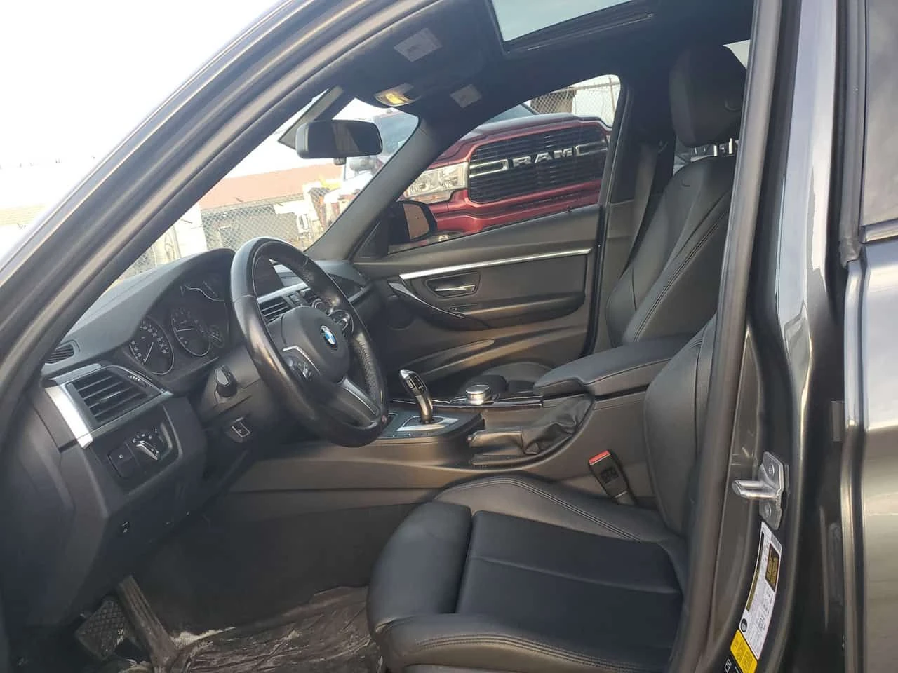 BMW 330 XDRIVE| M PCKG| �������| �������| CARFAX | Mobile.bg � ����������� 7