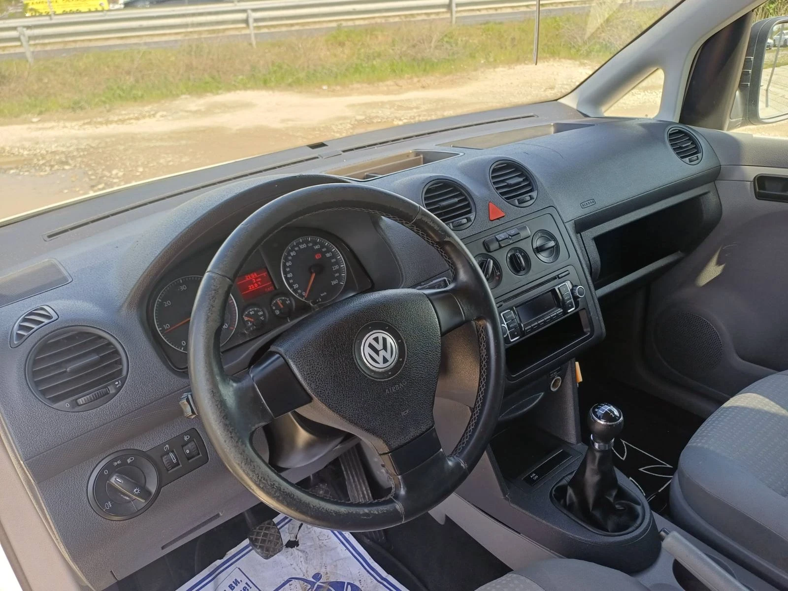 VW Caddy 1.9TDI 105к.с., снимка 10 - Автомобили и джипове - 54304564